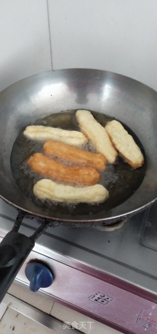 简单油条做法的做法步骤：4