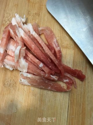 肉丝炒梅豆的做法步骤：2