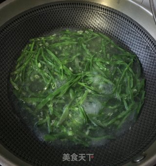 肉丝炒梅豆的做法步骤：5