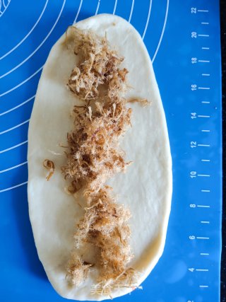 葱香肉松面包的做法步骤：4