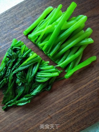 杏鲍菇炒菜心的做法步骤：5