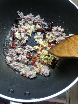 瘦肉茄子煲的做法步骤：9
