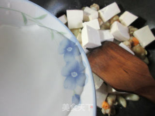 扇贝肉煮豆腐的做法步骤：5