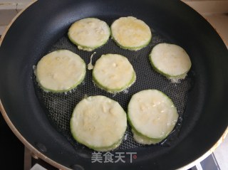 香煎椒盐角瓜饼的做法步骤：7