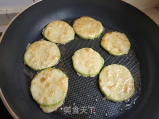 香煎椒盐角瓜饼的做法步骤：8