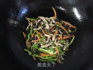 鱼香肉丝的做法步骤：6