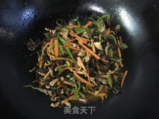 鱼香肉丝的做法步骤：7