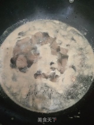 土豆炖牛肉的做法步骤：3