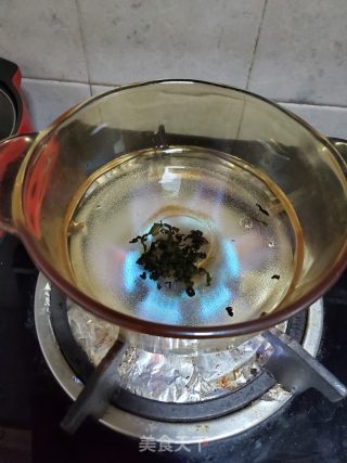 海带豆腐汤的做法步骤：2