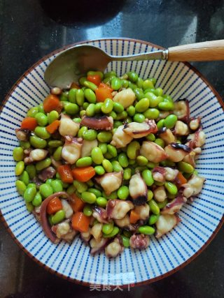 章鱼足炒毛豆的做法步骤：11