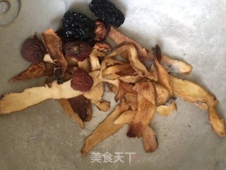 玉竹山楂饮的做法步骤：2