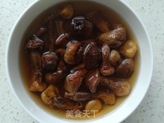 姬松茸山药鸡汤的做法步骤：1