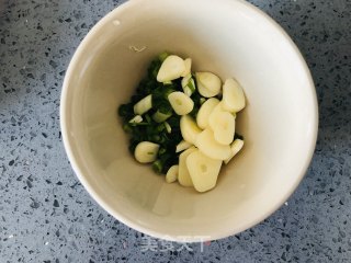 鸡蛋这样吃，酸甜开胃，让人念念不忘的糖醋荷包蛋的做法步骤：1