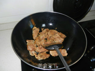 红汤牛肉锅的做法步骤：5