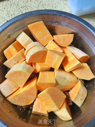 粉蒸肉的做法步骤：6