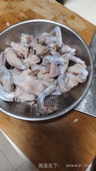 牛娃炒咸菜的做法步骤：1