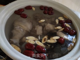 黄芪红枣老鸭汤的做法步骤：5