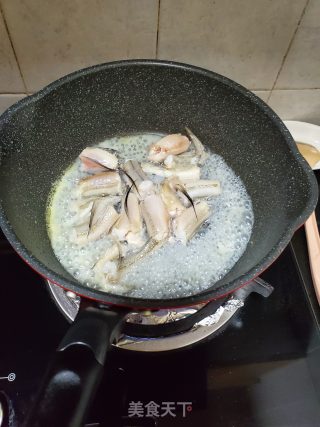 豆腐鱼炖豆腐的做法步骤：6