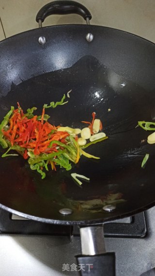 辣炒扁豆丝的做法步骤：4