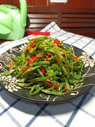 辣炒扁豆丝的做法步骤：6