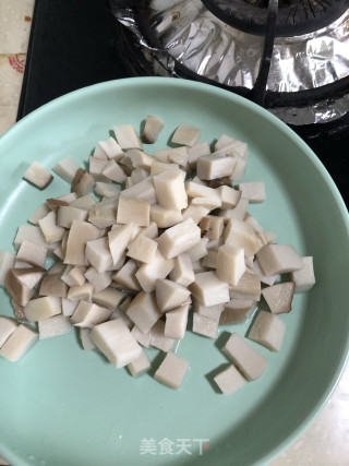 牛肉焖杏鲍菇的做法步骤：2