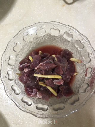 牛肉焖杏鲍菇的做法步骤：3