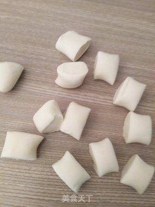 小白菜鸡蛋素馅蒸饺的做法步骤：4