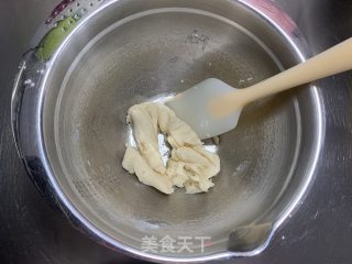 6寸原味HELLO KITTTY戚风蛋糕的做法步骤：5