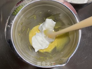 6寸原味HELLO KITTTY戚风蛋糕的做法步骤：10