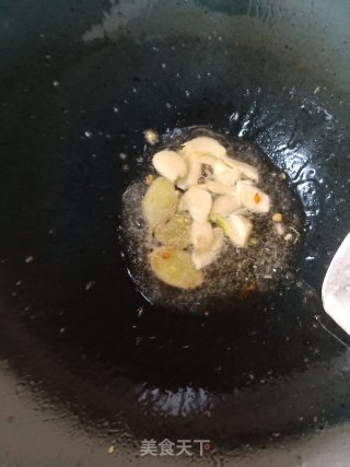 蘑菇炒青菜的做法步骤：5
