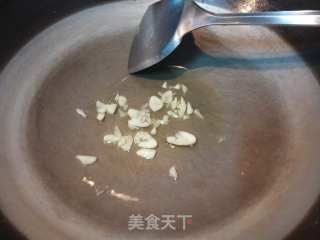 土豆芹菜炒牛肉的做法步骤：4