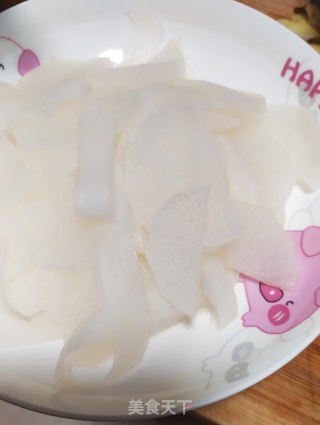 鸡胸肉炒萝卜的做法步骤：3