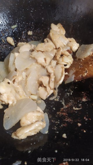 鸡胸肉炒萝卜的做法步骤：7
