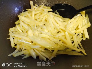 酸辣土豆丝的做法步骤：4
