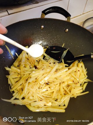 酸辣土豆丝的做法步骤：6