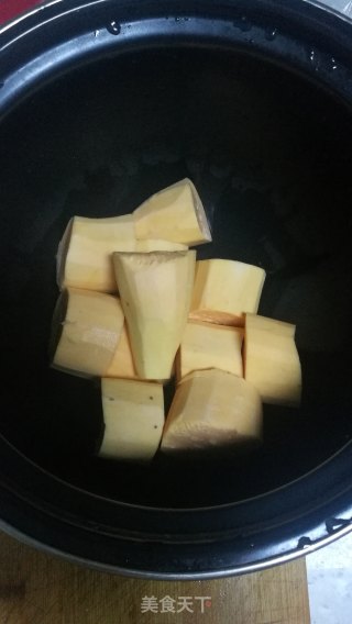 芋头稀饭的做法步骤：1