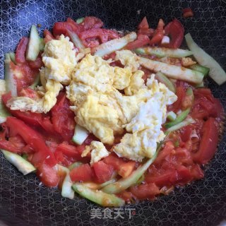 丝瓜番茄炒蛋的做法步骤：5