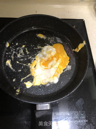 牛肉杏鲍菇玉米粒翻炒蛋的做法步骤：1