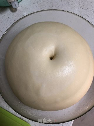 奶香浓郁的餐包 【简单易做】的做法步骤：4