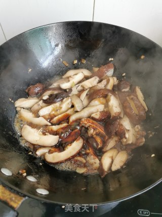 香菇烧豆腐的做法步骤：3
