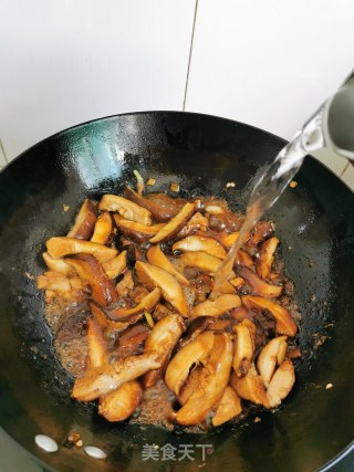 香菇烧豆腐的做法步骤：4