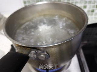 火腿鲜虾粥的做法步骤：2