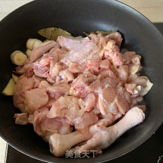 重庆烧鸡公的做法步骤：4