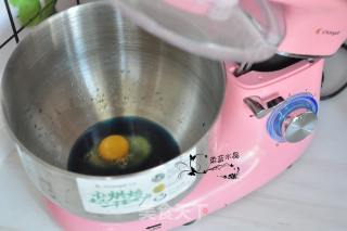 芋泥血糯米软欧的做法步骤：2