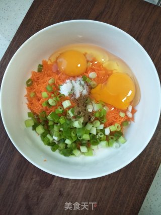 胡萝卜早餐饼的做法步骤：4