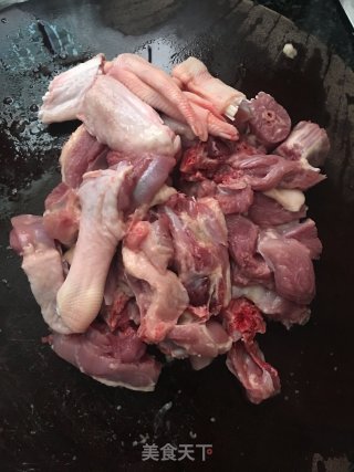 茶树菇焖鸭的做法步骤：1