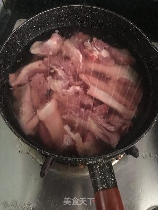 茶树菇焖鸭的做法步骤：4