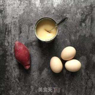 紫薯蛋卷的做法步骤：1