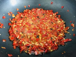 拿的出手的宴客菜，剁椒鱼头，超下饭零失败的做法步骤：9