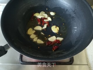 腊肉炒菜花的做法步骤：6